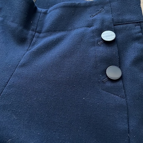 LOFT navy blue flat front sailor detail buttons straight side zip pants Sz 4 - Picture 4 of 8